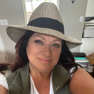 Narelle Hooker